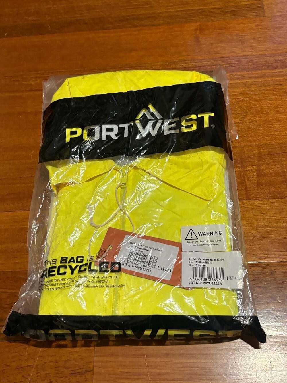 Portwest Hi-Vis Contrast Rain Jacket Yellow/Black Size Medium